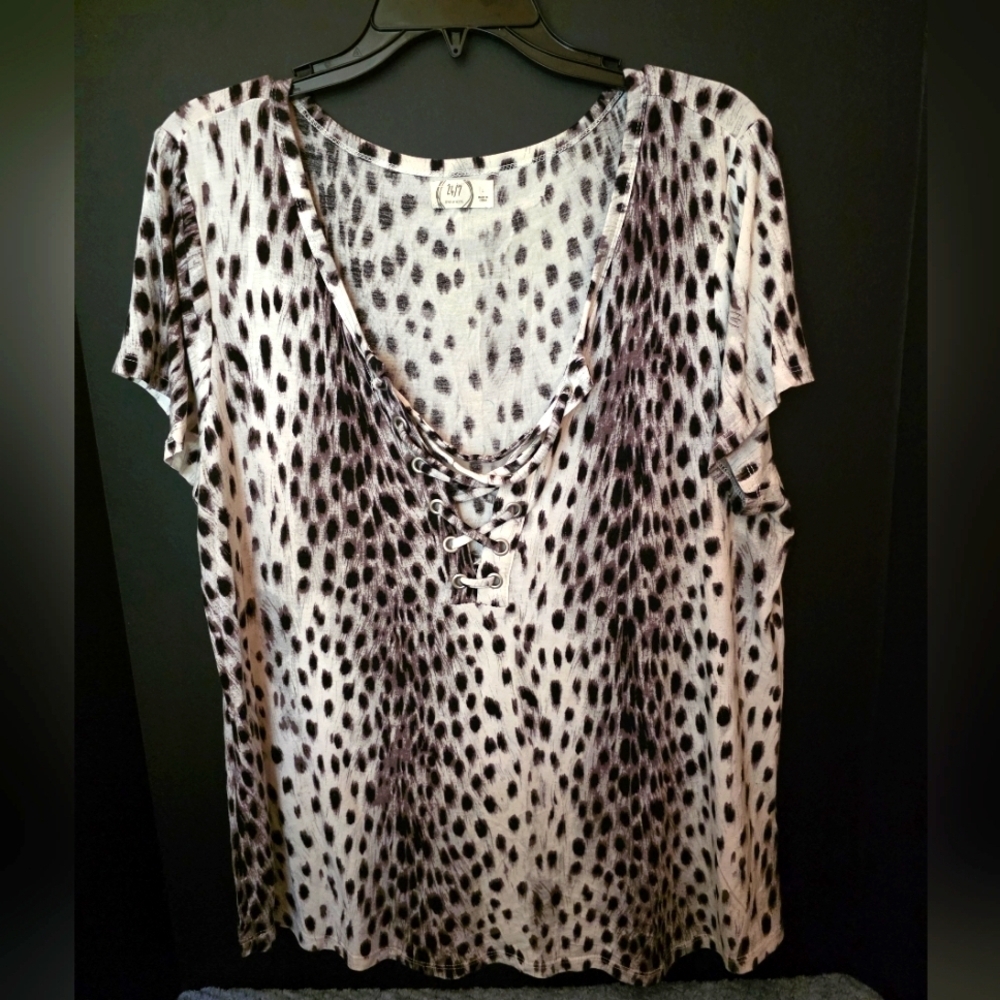 Maurices Women's Leopard Print Top Size Large